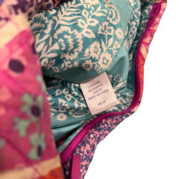 Vera Bradley Triple Zip Hipster and Window ID in MODERN MEDLEY - Picture 9 of 12